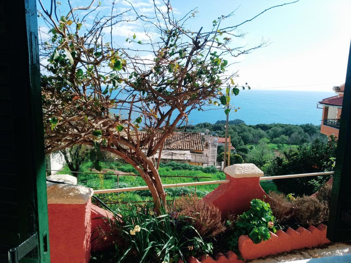 Traditional Panoramic Sea View House Lakones Екстер'єр фото
